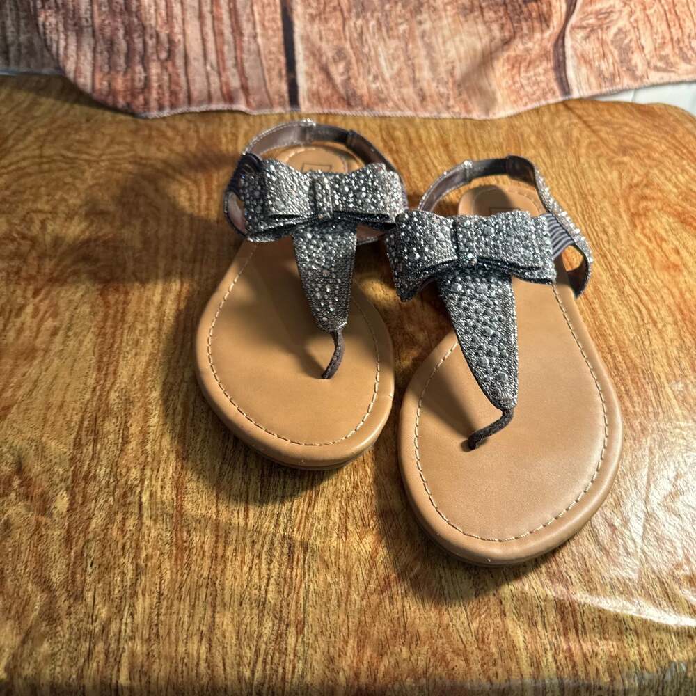 Material Girl Seana Rhinestone Bow Flat Thong Sandals